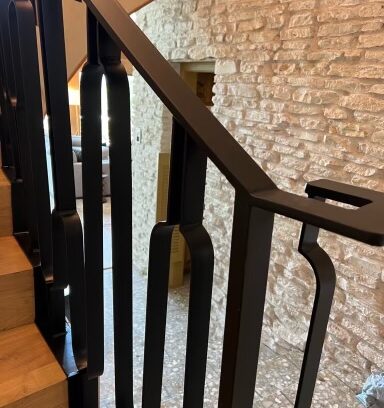 Trendy Metal Handrail Ideas in Austin, Texas